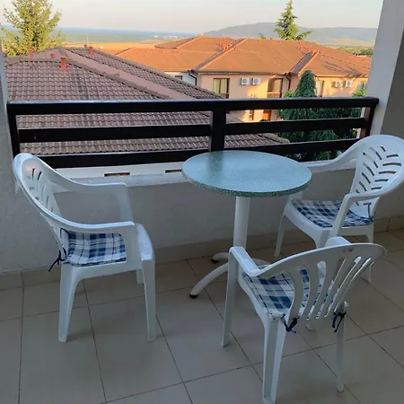 Harmony Hills Tomovi K32 * Rogachevo