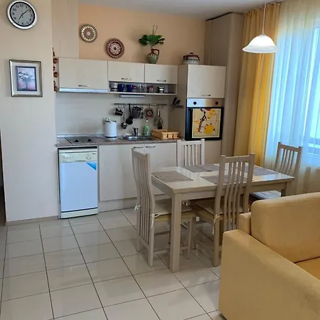 Harmony Hills Tomovi K32 Rogacevo