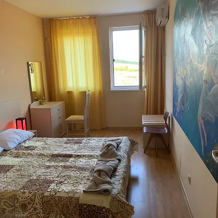 Harmony Hills Tomovi K32 * Рогачево