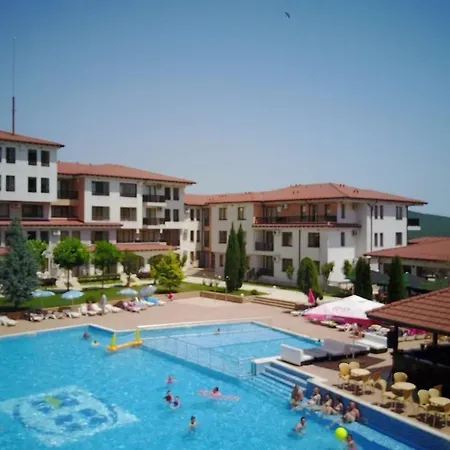Harmony Hills Tomovi K32 * Rogacevo